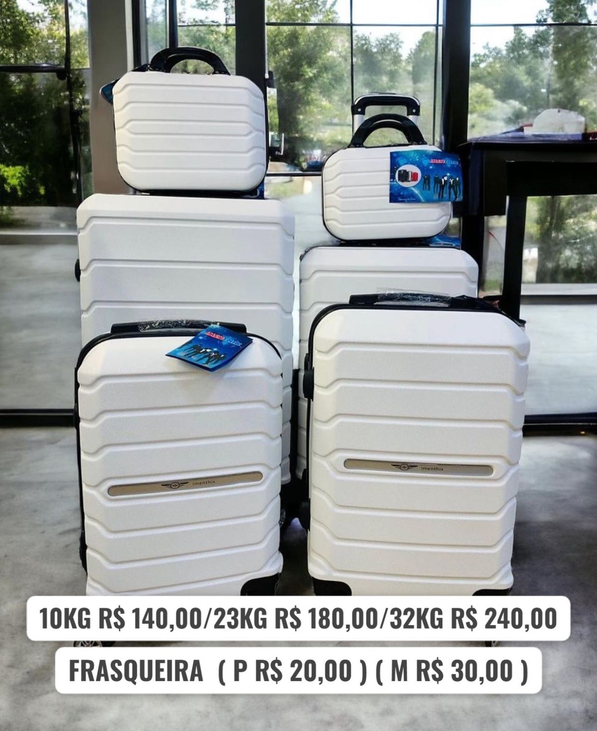 SUITCASE WHITE 7411