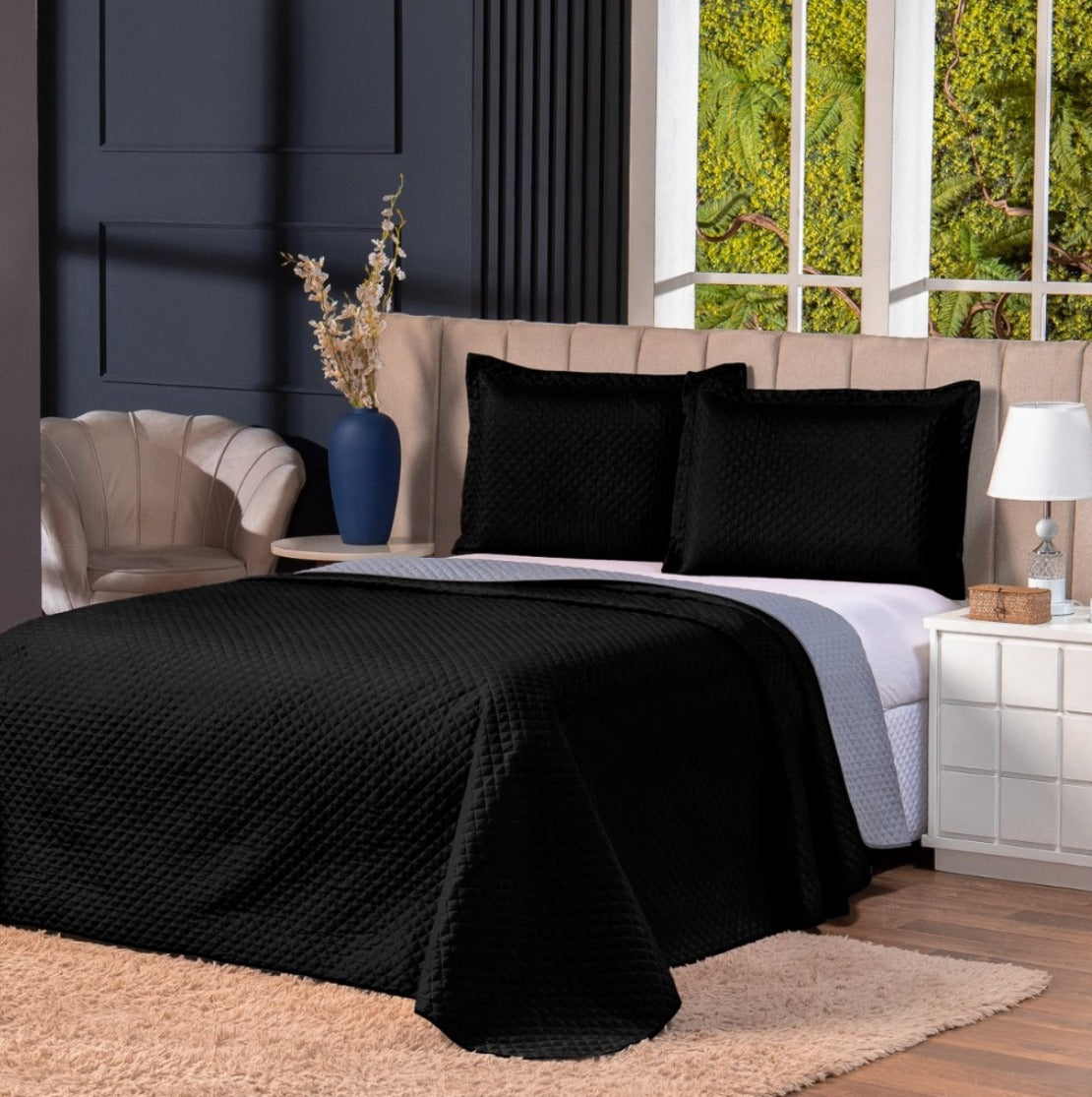 4-Piece Double-Sided Quilted Bedspread Kit